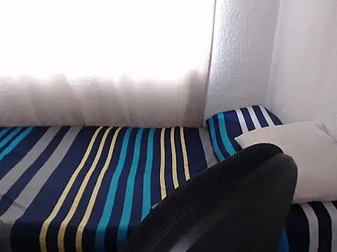 Snapshot of Negritatata chatting on 10-31-25, 11:33 Negritatata online show from 10-31-25, 11:33