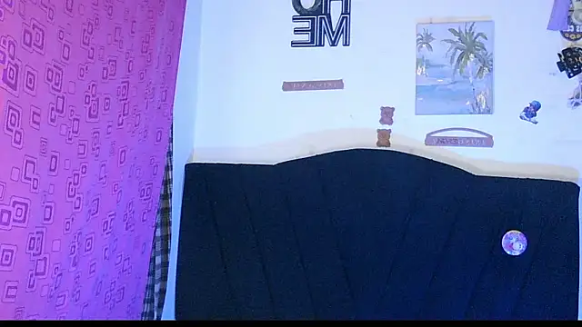 ReferredArtwork online show from 11-04-25, 11:37