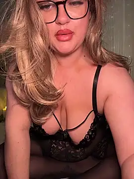 Scottish Milf Bella xo online show from 02-27-26, 04:12