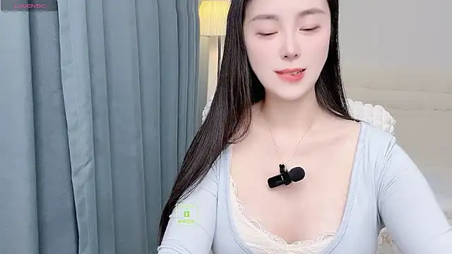 Snapshot of Xiaotaimei_666 chatting on 10-22-25, 02:17 Xiaotaimei 666 online show from 10-22-25, 02:17