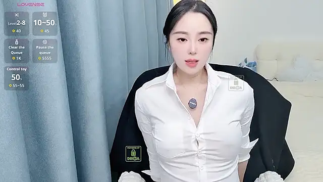 Snapshot of Xiaotaimei_666 chatting on 11-12-25, 01:33 Xiaotaimei 666 online show from 11-12-25, 01:33