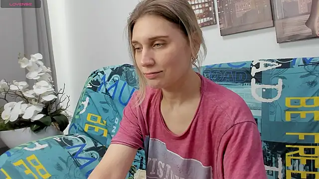 Tenderly Sophie online show from 01-18-26, 01:20