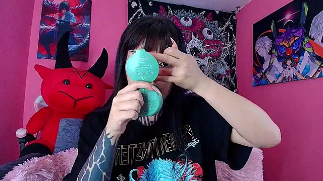 GothGaby online show from 12-22-25, 02:41