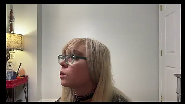 Snapshot of daddysprincess731 chatting on 11-05-25, 04:56 daddysprincess731 online show from 11-05-25, 04:56