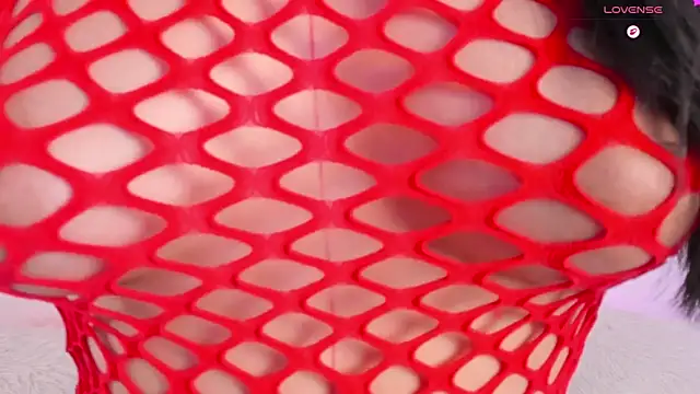 Sophie Duarte online show from 12-19-25, 05:03