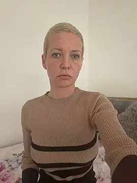 Snapshot of Blueskynicci chatting on 01-13-26, 01:38 Blueskynicci online show from 01-13-26, 01:38