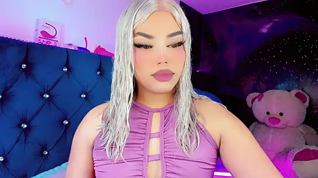 Snapshot of Alannys_xHotx chatting on 03-13-26, 12:17 Alannys xHotx online show from 03-13-26, 12:17