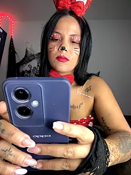 Snapshot of tattyHot95 chatting on 11-01-25, 06:21 tattyHot95 online show from 11-01-25, 06:21