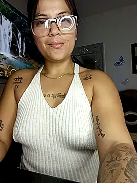 Snapshot of tattyHot95 chatting on 02-20-26, 06:08 tattyHot95 online show from 02-20-26, 06:08