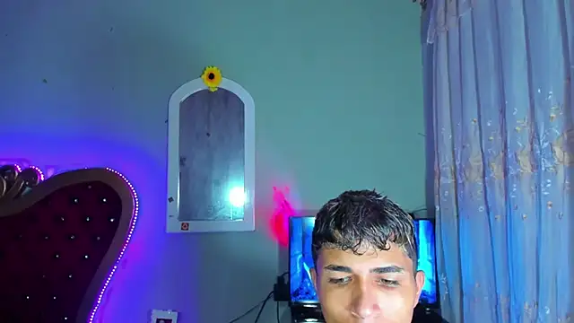 Snapshot of boyswantingplay chatting on 03-07-26, 09:23 boyswantingplay online show from 03-07-26, 09:23