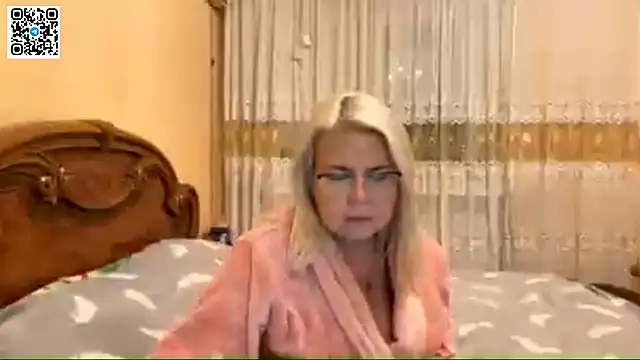 Snapshot of Galatea_2025 chatting on 10-28-25, 04:53 Galatea 2025 online show from 10-28-25, 04:53