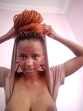 Snapshot of yummy-caramel chatting on 10-29-25, 08:16 yummy-caramel online show from 10-29-25, 08:16