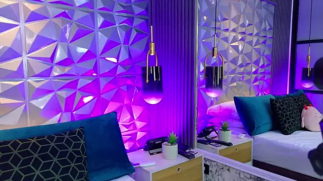 AdelineJhones online show from 07-11-26, 03:04