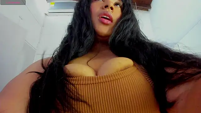 Snapshot of EmmadaSilva chatting on 05-27-26, 07:11 EmmadaSilva online show from 05-27-26, 07:11
