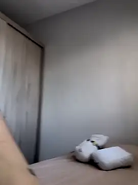 Snapshot of Meiii27 chatting on 02-11-26, 04:34 Meiii27 online show from 02-11-26, 04:34