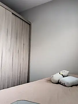 Snapshot of Meiii27 chatting on 02-13-26, 03:41 Meiii27 online show from 02-13-26, 03:41