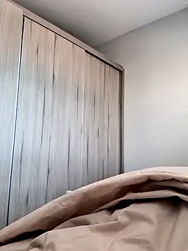 Snapshot of Meiii27 chatting on 02-16-26, 04:25 Meiii27 online show from 02-16-26, 04:25