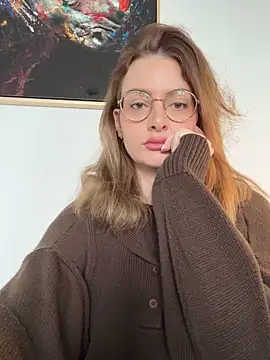 Lovelavender  online show from 05-18-26, 10:43