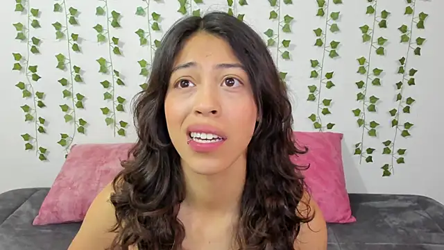 emily jonessxx online show from 03-08-26, 03:49