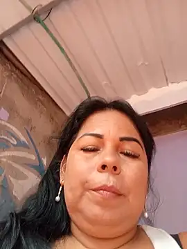 mother2-divorced online show from 04-29-26, 01:48