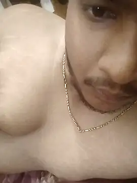 Snapshot of niiksvinz chatting on 03-18-26, 05:21 niiksvinz online show from 03-18-26, 05:21