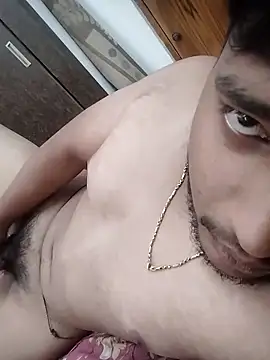 Snapshot of niiksvinz chatting on 03-28-26, 10:15 niiksvinz online show from 03-28-26, 10:15