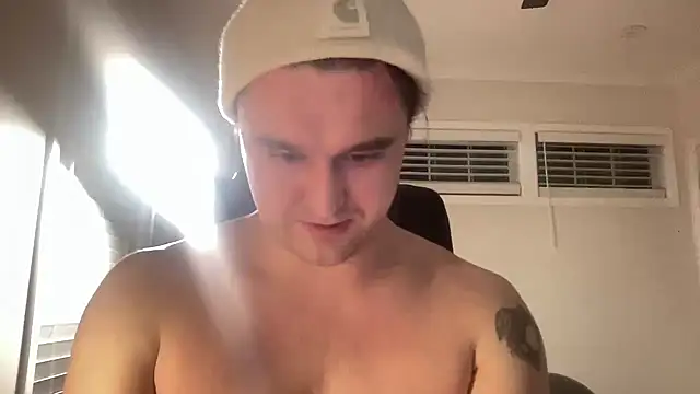 Snapshot of andrenoma427 chatting on 12-22-25, 01:35 andrenoma427 online show from 12-22-25, 01:35