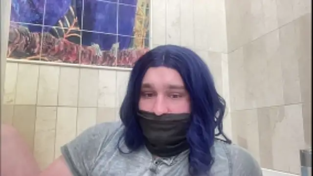 Snapshot of andrenoma427 chatting on 02-08-26, 04:49 andrenoma427 online show from 02-08-26, 04:49