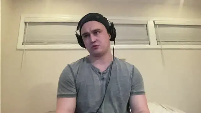 Snapshot of andrenoma427 chatting on 02-12-26, 11:22 andrenoma427 online show from 02-12-26, 11:22