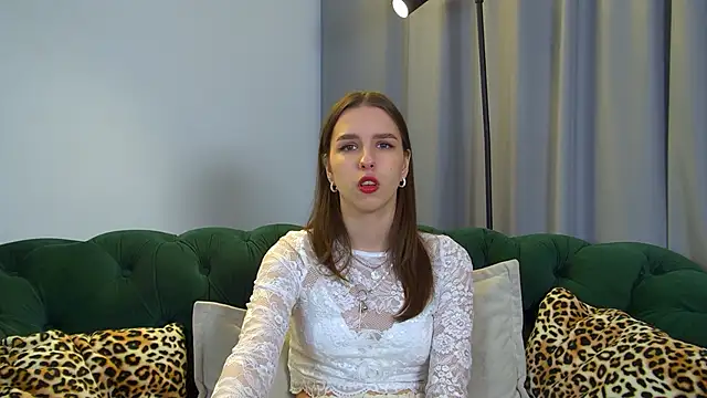 AliceAtkins online show from 11-14-25, 06:34