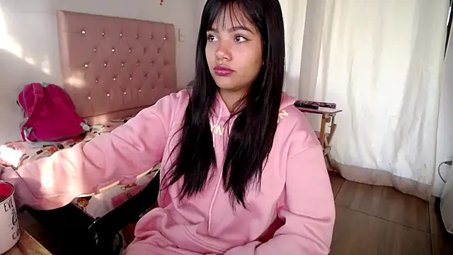 TaylorLight online show from 11-26-25, 12:39