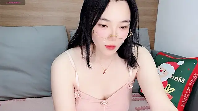 Snapshot of upoo7lt chatting on 01-19-26, 05:33 upoo7lt online show from 01-19-26, 05:33