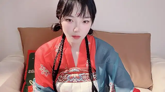 upoo7lt online show from 04-13-26, 02:17