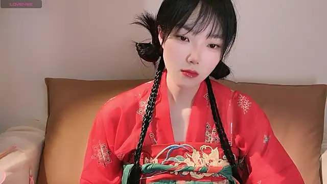 upoo7lt online show from 04-26-26, 01:36