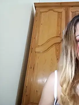 Snapshot of indilasixeey chatting on 11-09-25, 07:01 indilasixeey online show from 11-09-25, 07:01