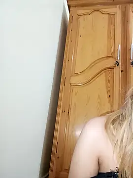 Snapshot of indilasixeey chatting on 11-22-25, 04:55 indilasixeey online show from 11-22-25, 04:55