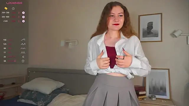 Snapshot of MegganKinson chatting on 11-17-25, 05:13 MegganKinson online show from 11-17-25, 05:13