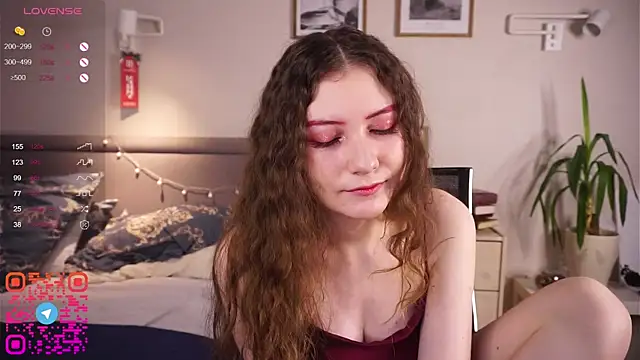 Snapshot of MegganKinson chatting on 02-11-26, 05:45 MegganKinson online show from 02-11-26, 05:45