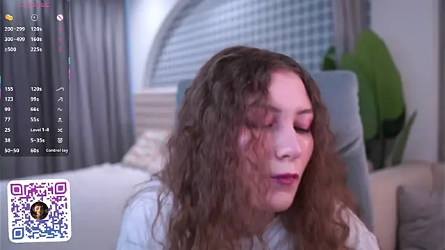 MegganKinson online show from 04-25-26, 04:15