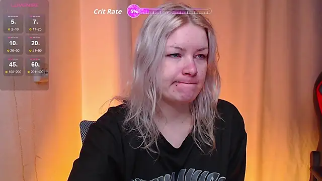 Snapshot of CherryNight6 chatting on 11-06-25, 12:00 CherryNight6 online show from 11-06-25, 12:00