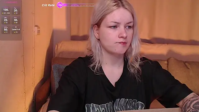 Snapshot of CherryNight6 chatting on 11-25-25, 07:14 CherryNight6 online show from 11-25-25, 07:14