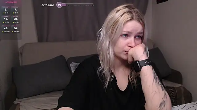 Snapshot of CherryNight6 chatting on 12-20-25, 11:12 CherryNight6 online show from 12-20-25, 11:12