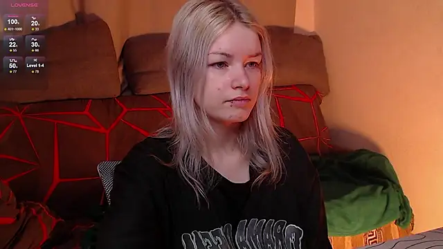 Snapshot of CherryNight6 chatting on 02-10-26, 05:00 CherryNight6 online show from 02-10-26, 05:00