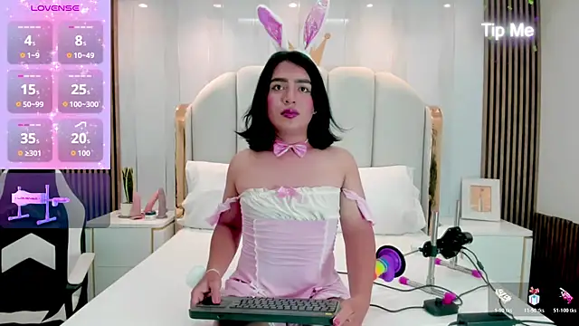 SweetKata  online show from 10-25-25, 07:19