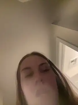 elliepixie online show from 02-10-26, 03:21