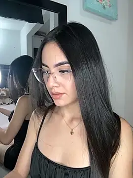 IslaCole online show from 11-15-25, 12:08