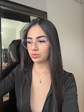 IslaCole online show from 02-19-26, 10:39