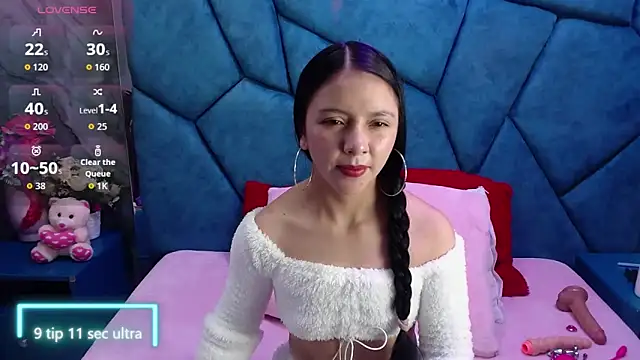 Snapshot of JulietaDiamond chatting on 02-27-26, 03:06 JulietaDiamond online show from 02-27-26, 03:06