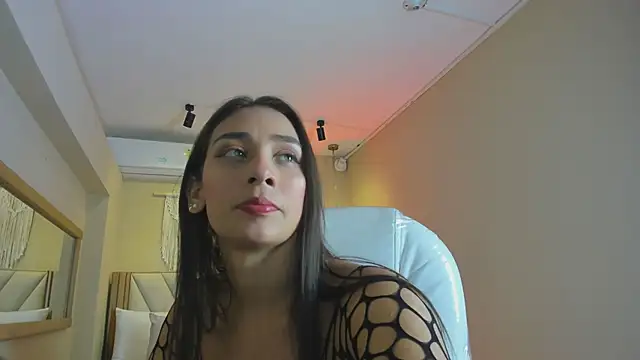 NahimiThompson online show from 04-18-26, 07:29