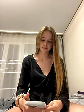 Angel hotyy online show from 10-31-25, 07:04